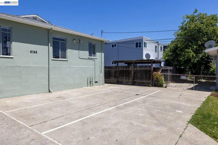 4144 Masterson St, Oakland, California 94619