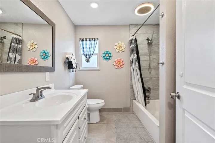 1149 River Bluff, Oakdale, California 95361