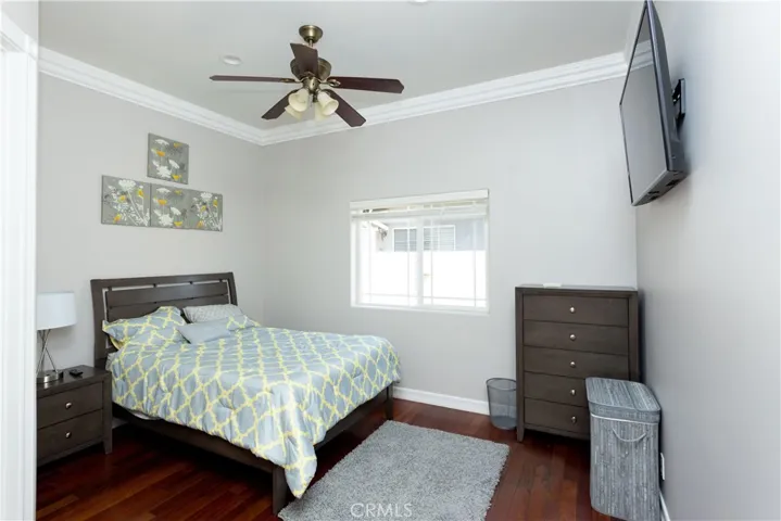 5449 Woodman Avenue, Sherman Oaks, California 91401