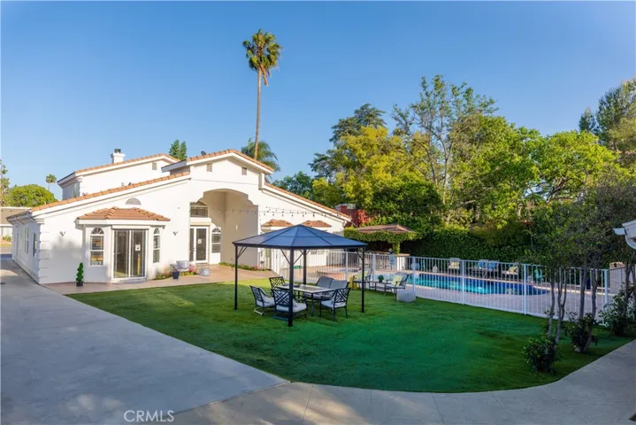 5449 Woodman Avenue, Sherman Oaks, California 91401