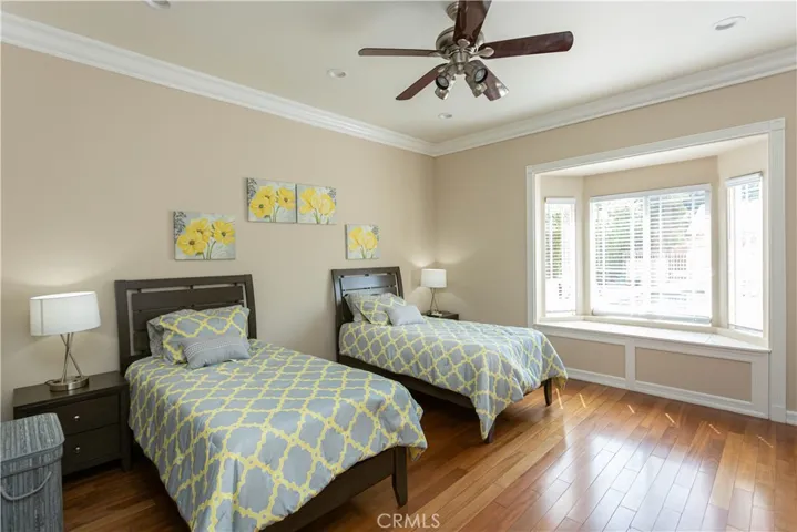 5449 Woodman Avenue, Sherman Oaks, California 91401