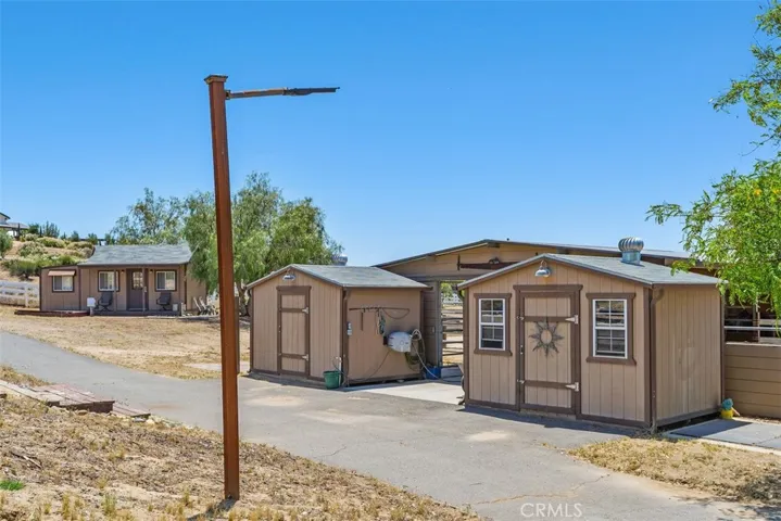 Tack room, feed room & guest home