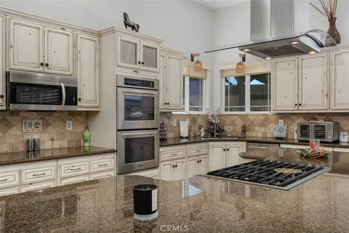 Gourmet Chef's kitchen from another angle
