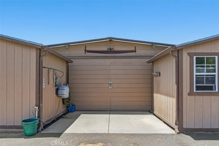 Front of barn with the doors closed