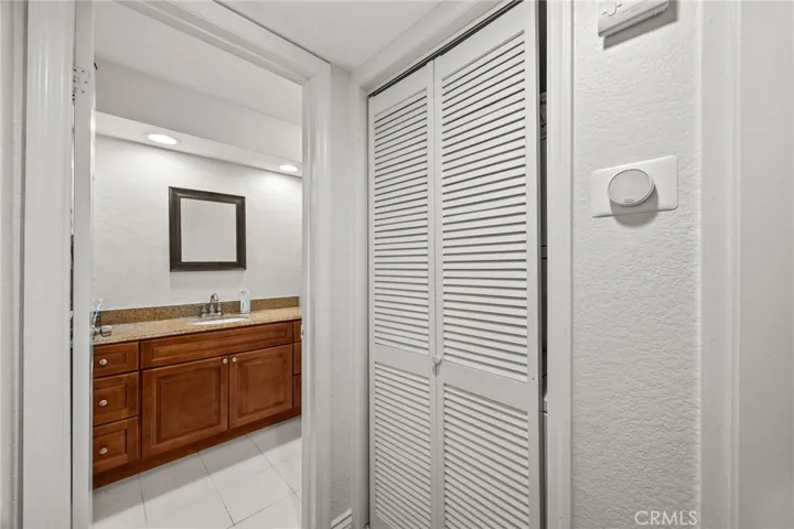 2500 San Gabriel, Corona, California 92882