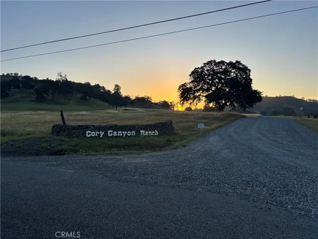 Sunrise view of potential lower access to property