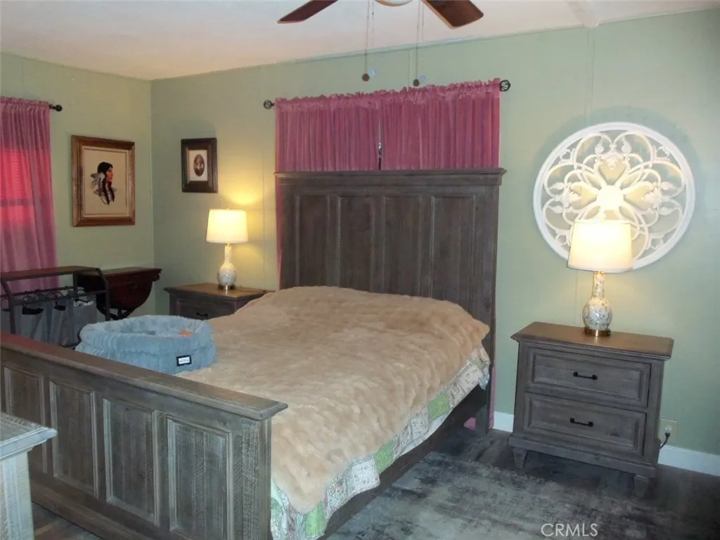 Lge bedroom