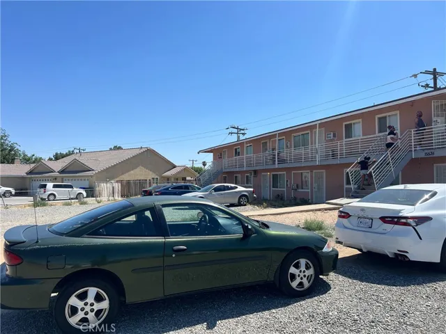 15535 Broken Bow Rd, Apple Valley, California 92307