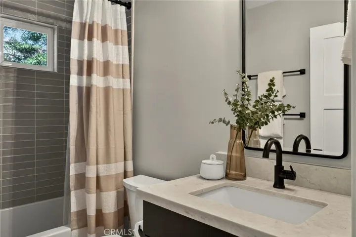Downstairs Bathroom #2