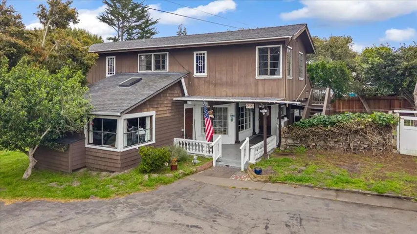 841 Congress Avenue, Pacific Grove, California 93950