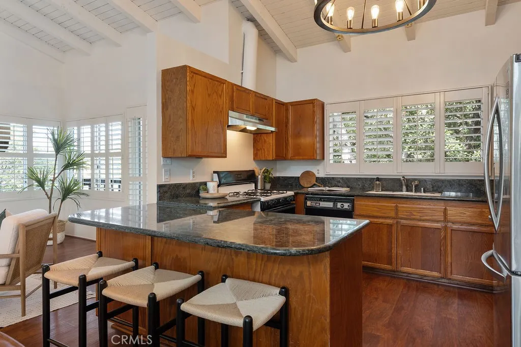 Breakfast bar