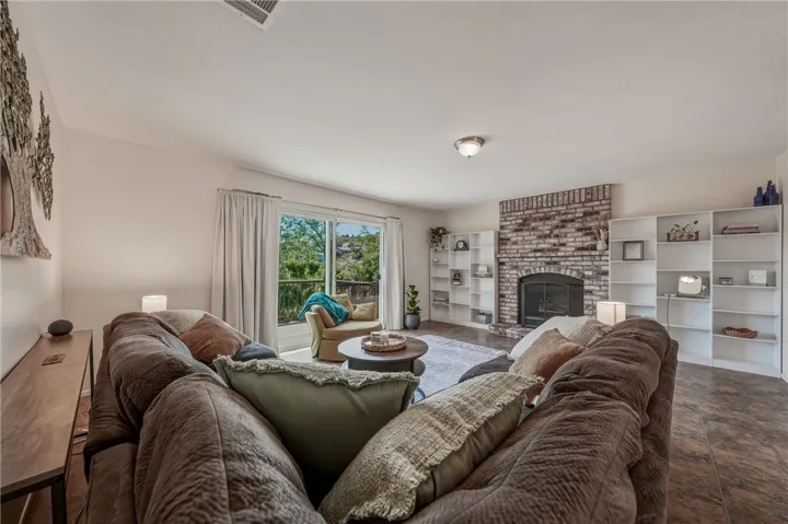 10565 Sunset Ridge, Kelseyville, California 95451