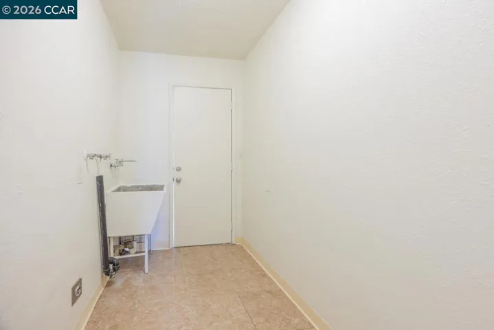 6118 Rutland Dr, Carmichael, California 95608