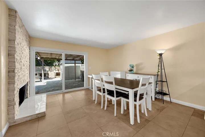 2626 N Tustin A, Santa Ana, California 92705