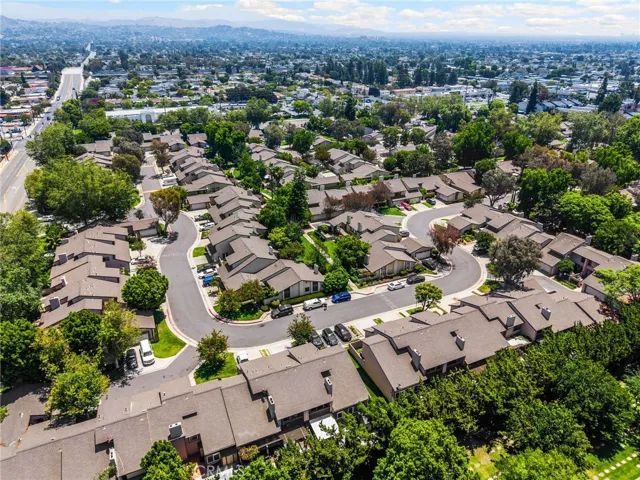 2626 N Tustin A, Santa Ana, California 92705
