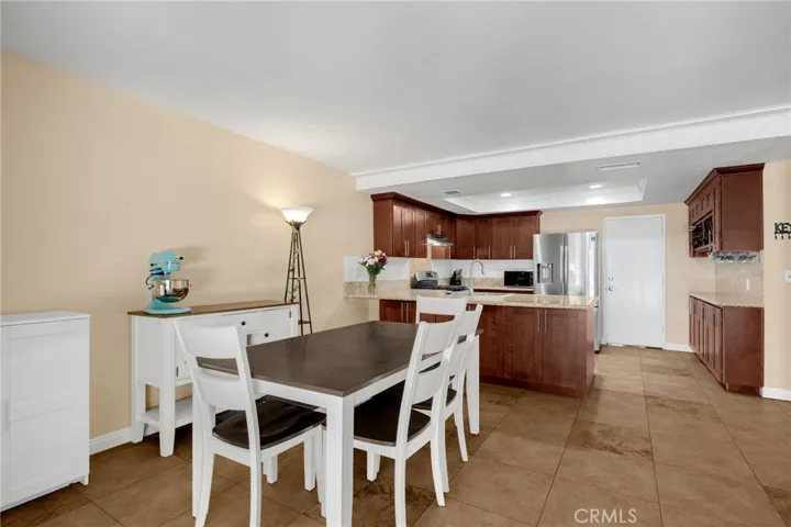 2626 N Tustin A, Santa Ana, California 92705
