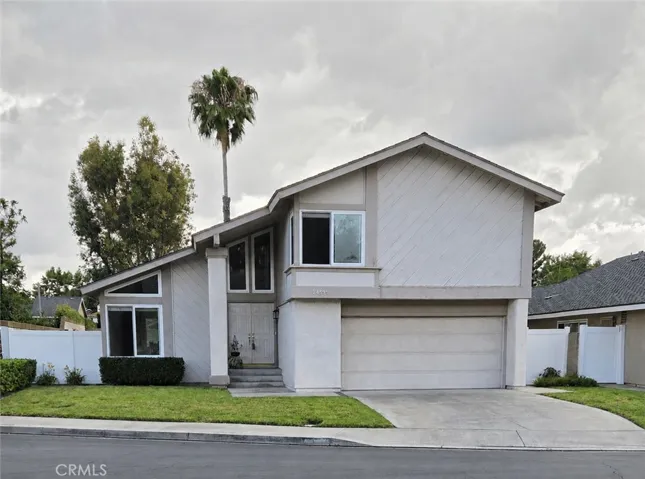 24395 Calle Pequeno, Lake Forest, California 92630