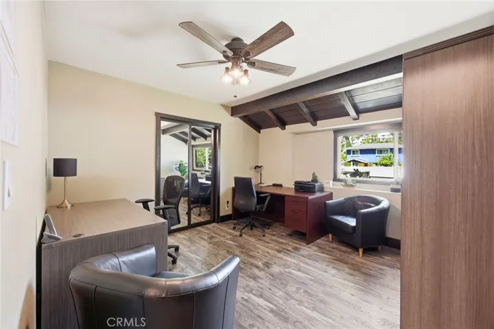 5237 Topanga Canyon, Woodland Hills, California 91364