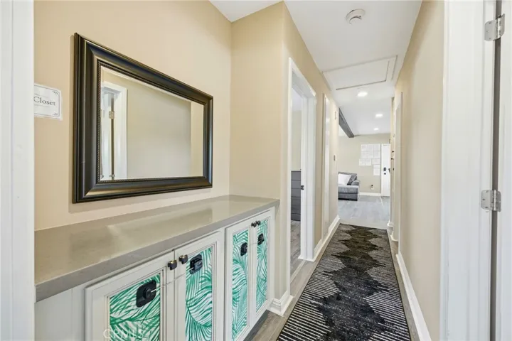 5237 Topanga Canyon, Woodland Hills, California 91364