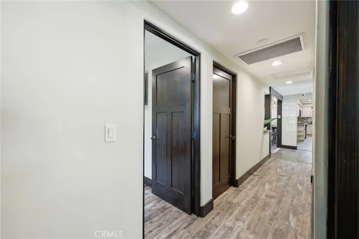 5237 Topanga Canyon, Woodland Hills, California 91364