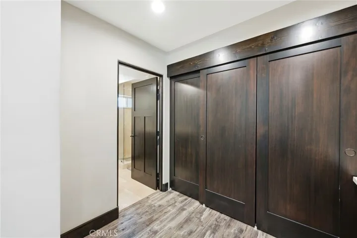 5237 Topanga Canyon, Woodland Hills, California 91364
