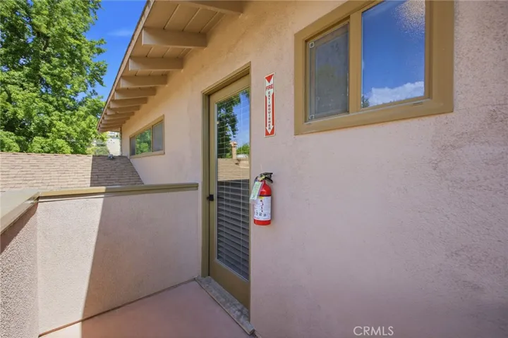 5237 Topanga Canyon, Woodland Hills, California 91364