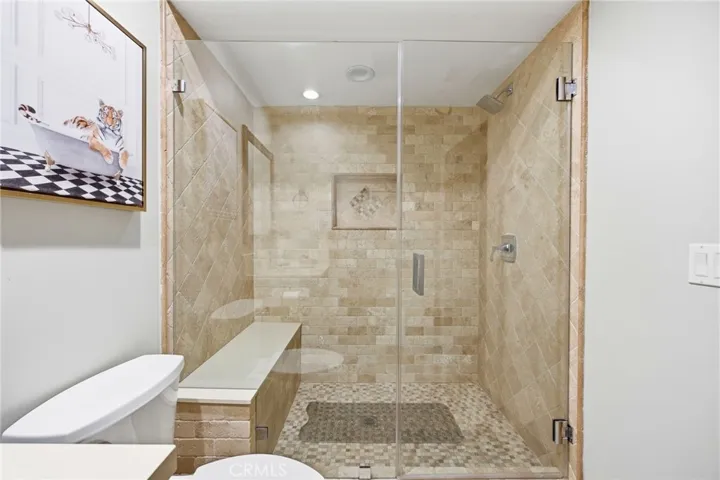 5237 Topanga Canyon, Woodland Hills, California 91364