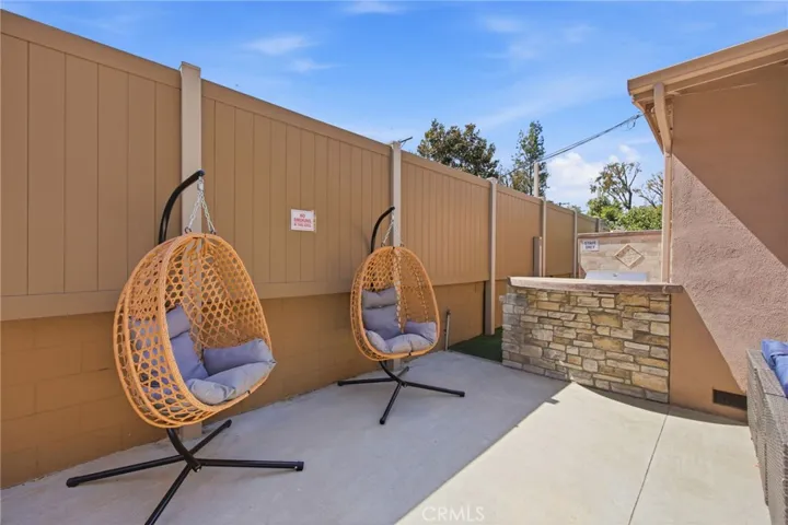 5237 Topanga Canyon, Woodland Hills, California 91364