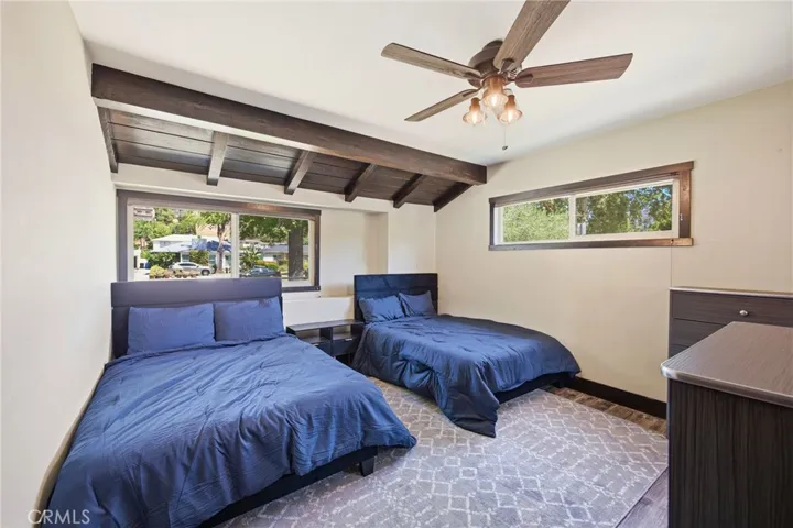 5237 Topanga Canyon, Woodland Hills, California 91364