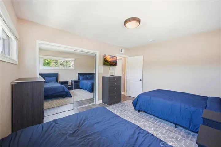 5237 Topanga Canyon, Woodland Hills, California 91364