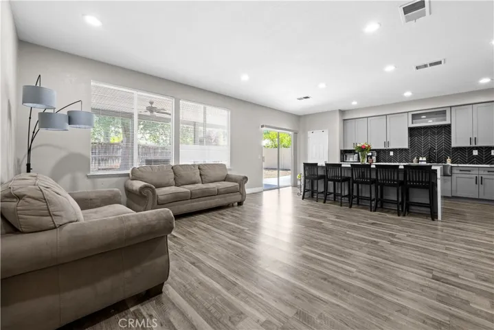 29382 Taos Circle, Murrieta, California 92563