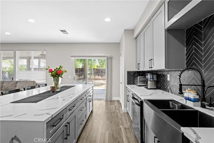 29382 Taos Circle, Murrieta, California 92563