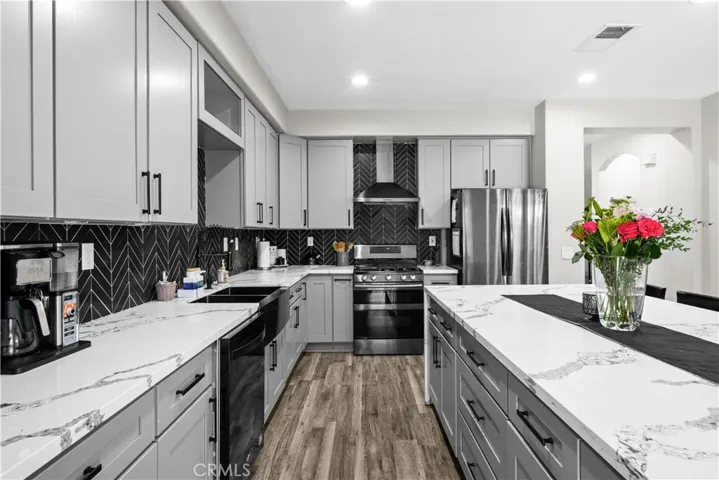 29382 Taos Circle, Murrieta, California 92563