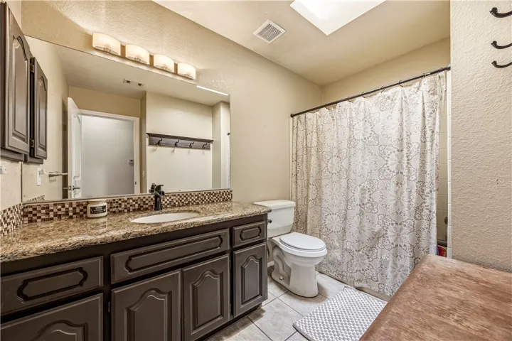 17918 Catalpa Street, Hesperia, California 92345