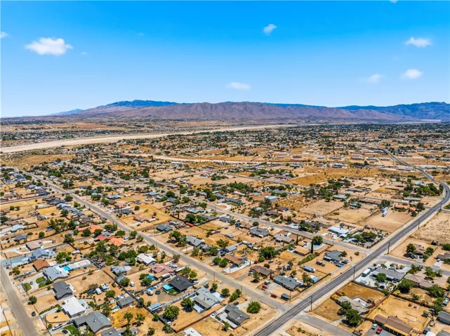 17918 Catalpa Street, Hesperia, California 92345