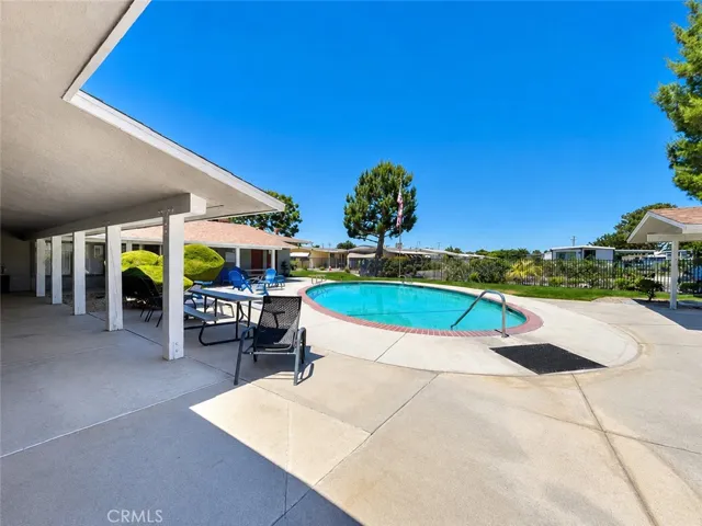 Pool/patio area