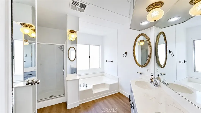 Main bathroom