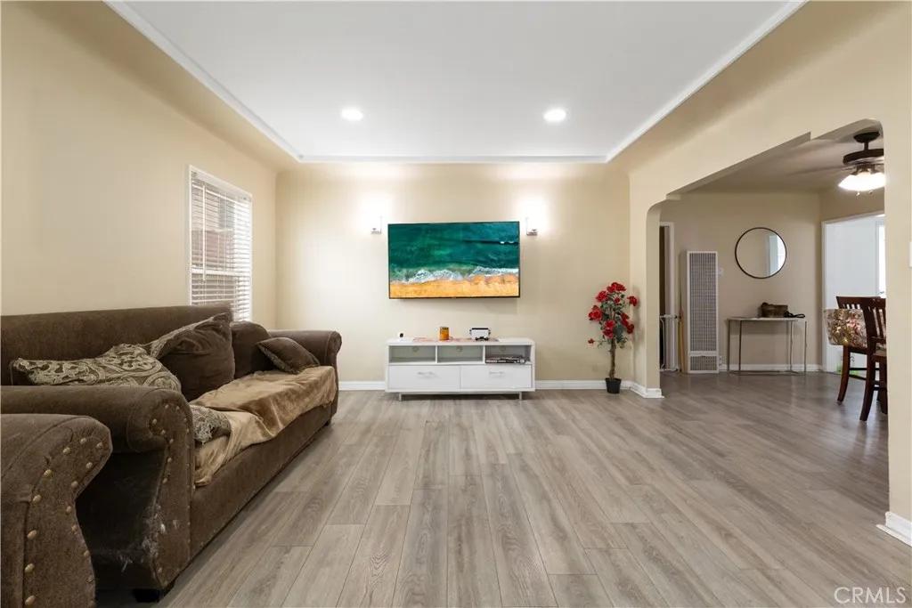 6612 Plaska Ave, Huntington Park, California 90255 — photo 4