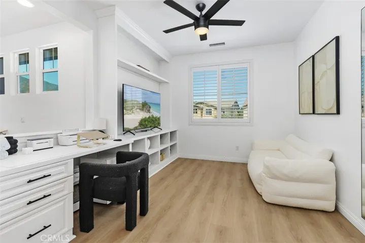 Den/Loft Area