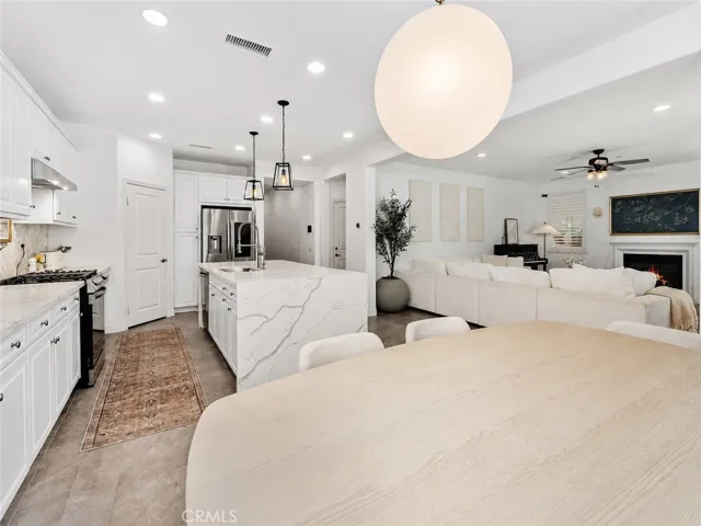 Dining/Kitchen