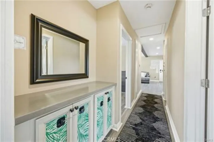 5237 Topanga Canyon, Woodland Hills, California 91364