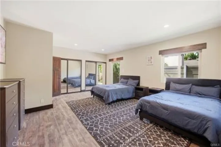 5237 Topanga Canyon, Woodland Hills, California 91364