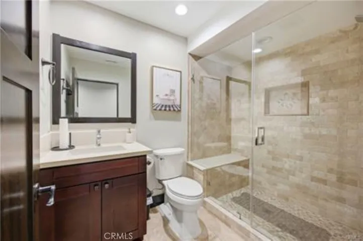 5237 Topanga Canyon, Woodland Hills, California 91364
