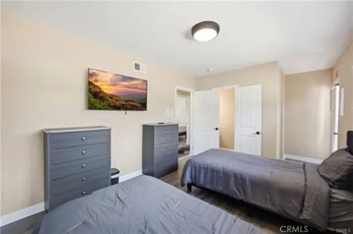 5237 Topanga Canyon, Woodland Hills, California 91364