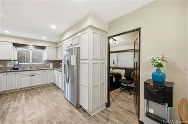 5237 Topanga Canyon, Woodland Hills, California 91364
