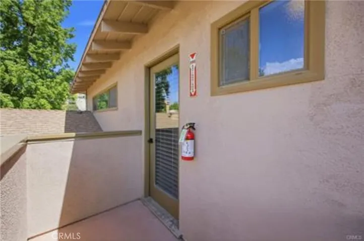 5237 Topanga Canyon, Woodland Hills, California 91364