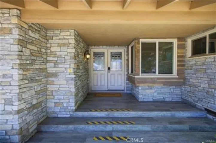 5237 Topanga Canyon, Woodland Hills, California 91364