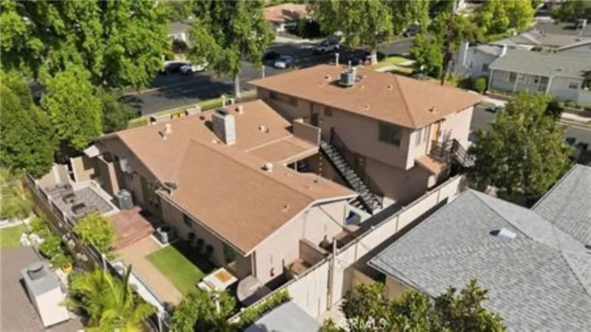 5237 Topanga Canyon, Woodland Hills, California 91364