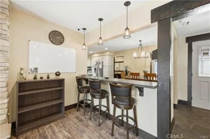 5237 Topanga Canyon, Woodland Hills, California 91364