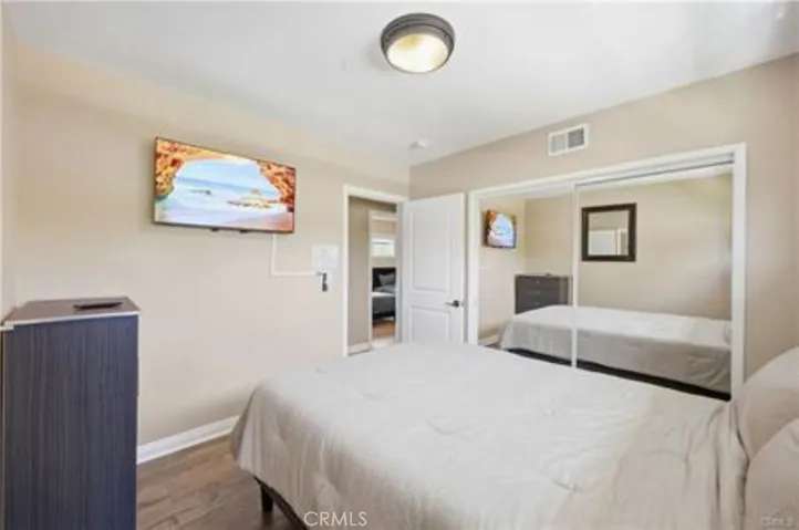 5237 Topanga Canyon, Woodland Hills, California 91364